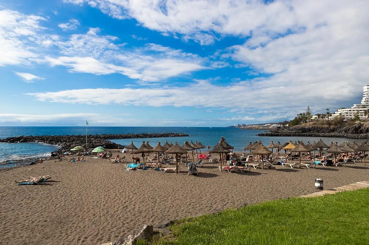 Detached 3-Story Home, Seafront And Central Playa de las Américas Daire