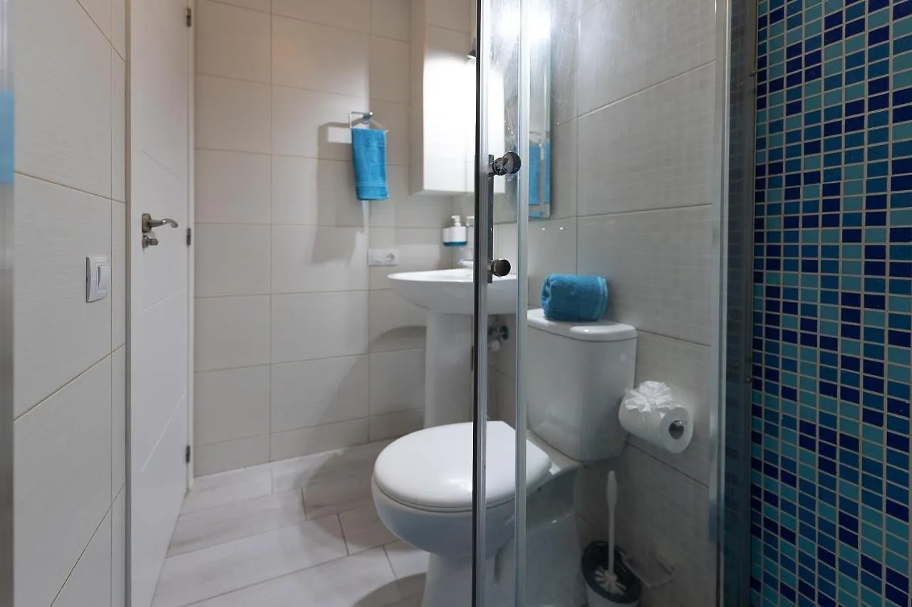 Daire Detached 3-Story Home, Seafront And Central Playa de las Américas